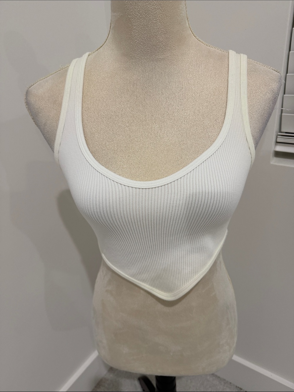 Zara White Ribbed Pointed-Hem Tank